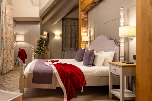 Thinking of getting away this Christmas? 🎄

Our Christmas Cracker Break is back for 2026, and bookings are well underway!

Join us for two festive nights, with everything from mulled wine and mince pies on arrival to Christmas lunch with all the trimmings, Bucks Fizz breakfast and plenty more in between 🥂

If you’d love to spend Christmas with us this year, don’t leave it too late!

Find out more & book!
👉 Link in bio

#sandburnhall #christmas #christmasday #festiveseason #yorkshirehotel